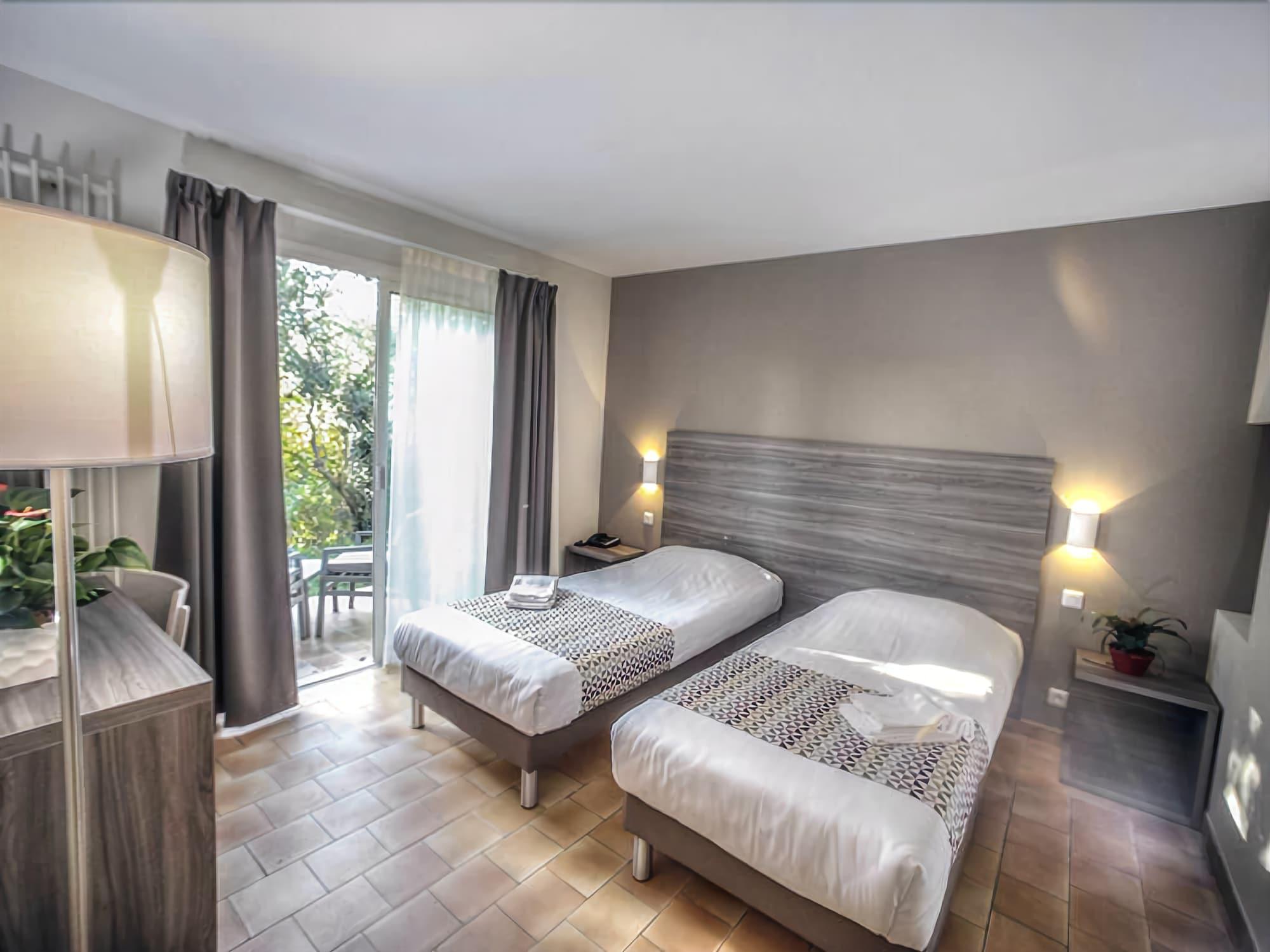 Hotel La Tour Carree - Grasse Sud Peymeinade Exterior foto